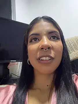 VioletaHills  online show from 05-10-26, 02:08
