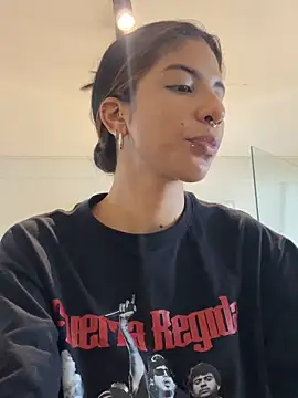 VioletaHills  online show from 04-02-26, 01:29