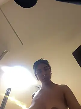 VioletaHills  online show from 04-26-26, 01:30