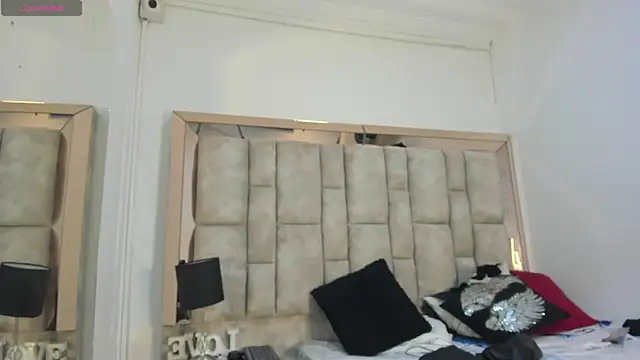 Titan Moreno  online show from 03-31-26, 12:07