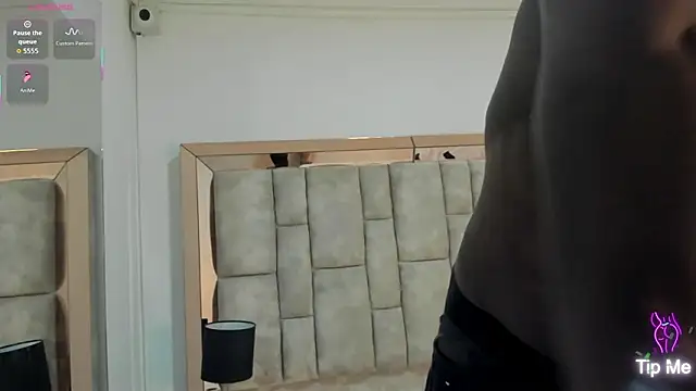 Titan Moreno  online show from 03-09-26, 12:20