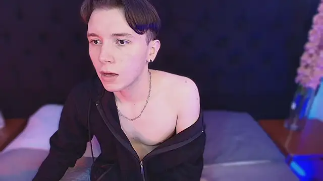 hollannd  online show from 03-27-26, 04:19