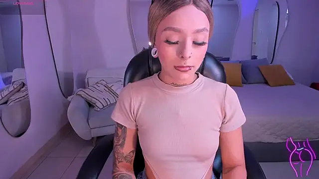 ClaireDawsonX online show from 03-07-26, 06:57