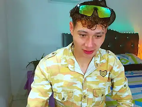  Santi2 online show from 03-26-26, 07:23