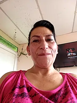Snapshot of Lucia_Rios chatting on 07-18-26, 05:43 Lucia Rios online show from 07-18-26, 05:43