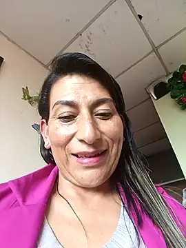 Lucia Rios online show from 05-01-26, 10:04