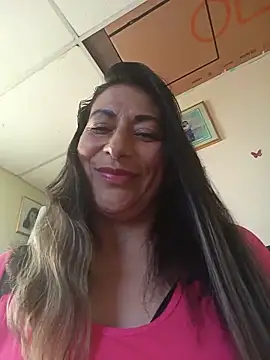 Snapshot of Lucia_Rios chatting on 06-29-26, 10:42 Lucia Rios online show from 06-29-26, 10:42
