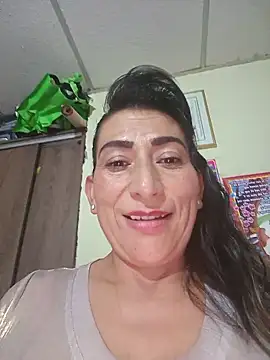 Lucia Rios online show from 05-22-26, 11:47