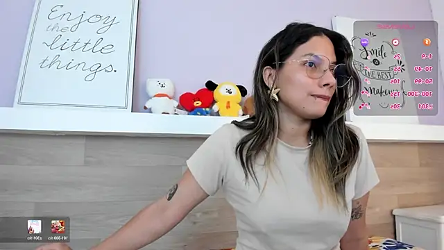 EmmaSanchez  online show from 04-20-26, 08:43