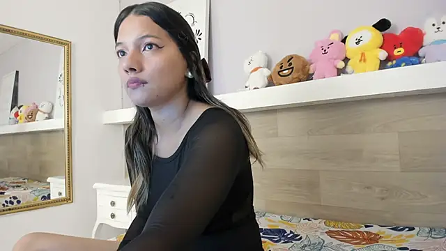 EmmaSanchez  online show from 05-02-26, 04:12
