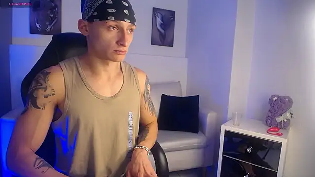 DIEGO JONES online show from 03-26-26, 01:09