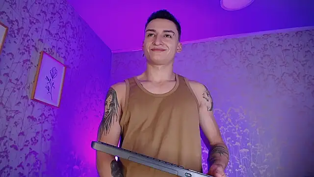 DIEGO JONES online show from 04-09-26, 01:39