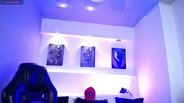 DIEGO JONES online show from 04-05-26, 01:51