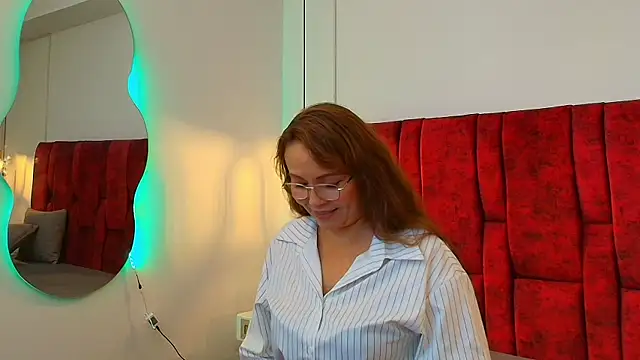  Monaliza  online show from 05-04-26, 12:30
