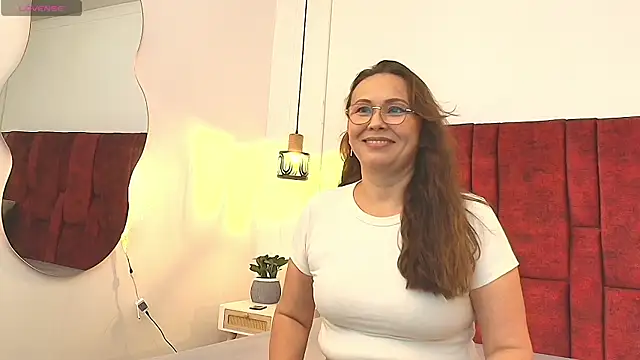 Snapshot of _Monaliza_ chatting on 07-06-26, 12:23 Monaliza online show from 07-06-26, 12:23