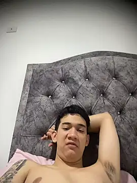 Snapshot of Sacro_sex chatting on 03-03-26, 03:57 Sacro sex online show from 03-03-26, 03:57