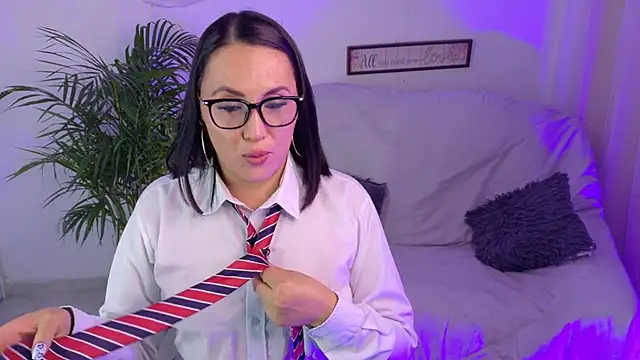 Valeriaa cruz online show from 07-10-26, 12:32