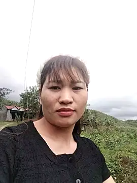 Snapshot of Lilinn_ chatting on 02-28-26, 04:12 Lilinn online show from 02-28-26, 04:12