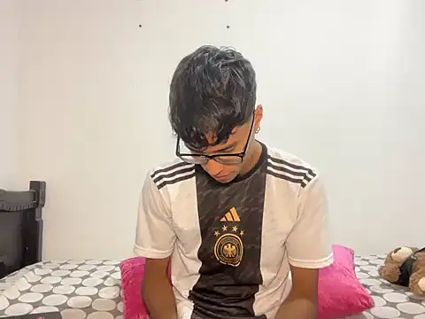 DeividBigCock23 online show from 03-26-26, 06:39