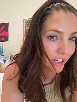 hollyharmd online show from 04-03-26, 02:29