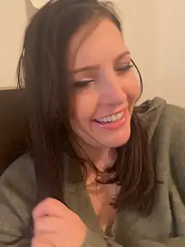 hollyharmd online show from 02-28-26, 07:41