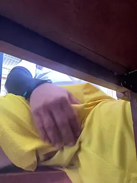 hoang15075 online show from 04-21-26, 02:03