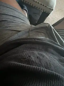 Snapshot of teasy01 chatting on 03-01-26, 07:47 teasy01 online show from 03-01-26, 07:47