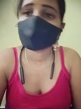 Snapshot of Tamil_Rani- chatting on 05-27-26, 11:01 Tamil Rani- online show from 05-27-26, 11:01