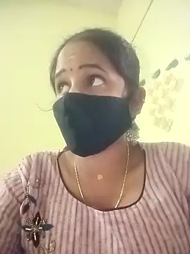 Snapshot of Tamil_Rani- chatting on 03-12-26, 07:45 Tamil Rani- online show from 03-12-26, 07:45