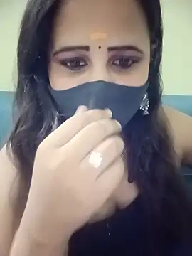 Snapshot of Tamil_Rani- chatting on 06-01-26, 05:45 Tamil Rani- online show from 06-01-26, 05:45