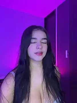 Sophia Wy online show from 03-28-26, 12:22