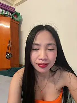Snapshot of MIABCDZ chatting on 05-20-26, 01:57 MIABCDZ online show from 05-20-26, 01:57
