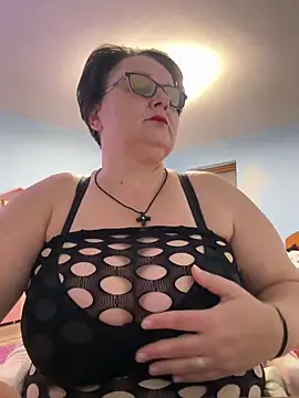 I amArquette online show from 03-12-26, 03:05