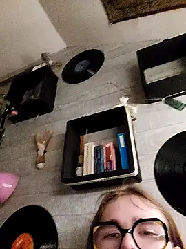 Charles-x69 online show from 04-15-26, 10:32