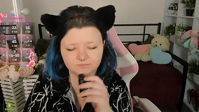 Lunaar  online show from 04-15-26, 05:24