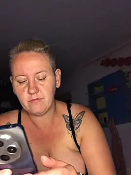 Snapshot of SofiaAmour chatting on 07-22-26, 06:32 SofiaAmour online show from 07-22-26, 06:32