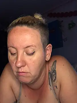 Snapshot of SofiaAmour chatting on 07-07-26, 06:33 SofiaAmour online show from 07-07-26, 06:33