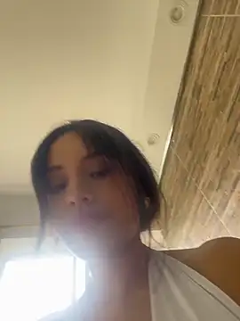 Mia-villalobos online show from 06-10-26, 03:24
