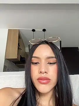 Mia-villalobos online show from 03-11-26, 02:00