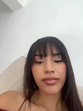 Mia-villalobos online show from 07-11-26, 02:17