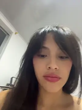 Mia-villalobos online show from 06-09-26, 02:12