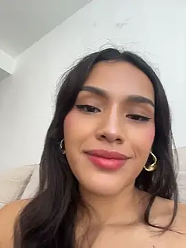 Mia-villalobos online show from 06-24-26, 03:32