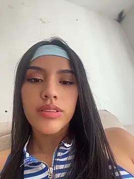 Mia-villalobos online show from 06-12-26, 02:59