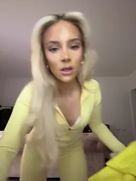 Naughtyblondex online show from 04-17-26, 08:33