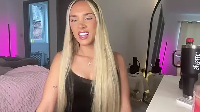 Naughtyblondex online show from 06-21-26, 07:52