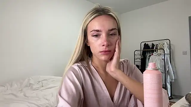 Naughtyblondex online show from 07-23-26, 11:51