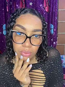 Piel Canella online show from 03-04-26, 12:29