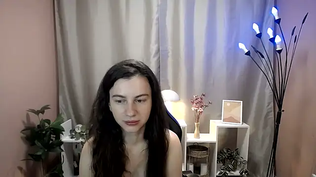 Snapshot of MistyBree chatting on 07-11-26, 08:03 MistyBree online show from 07-11-26, 08:03