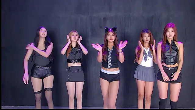 Snapshot of Rebel-Stage chatting on 03-01-26, 06:13 Rebel-Stage online show from 03-01-26, 06:13