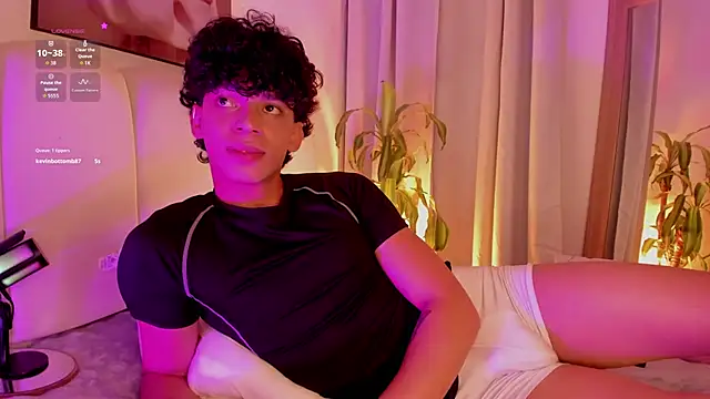 TaylerWhitelll online show from 03-04-26, 01:57